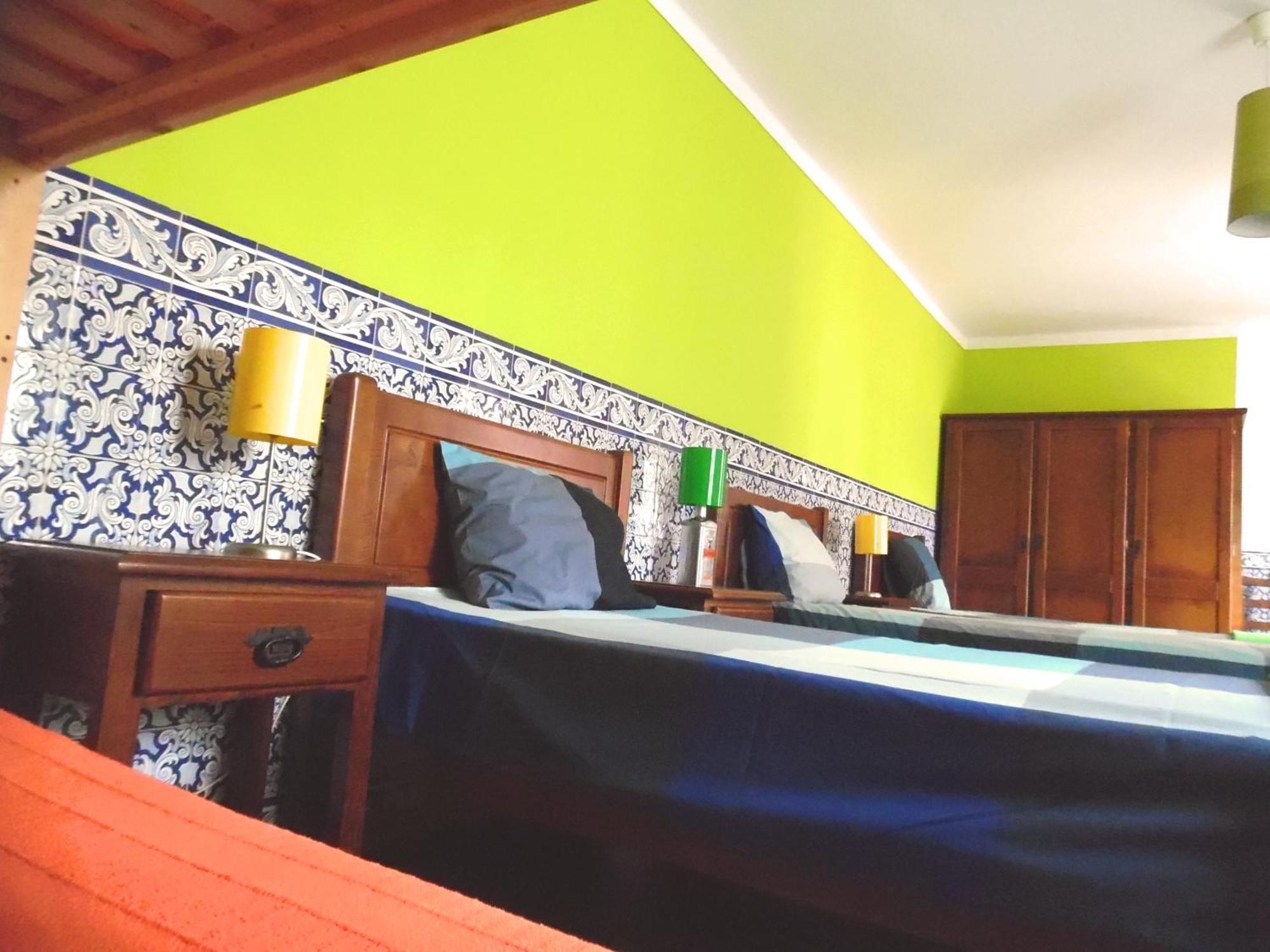 Casa Da Tauria Hotel Atouguia Da Baleia Luaran gambar