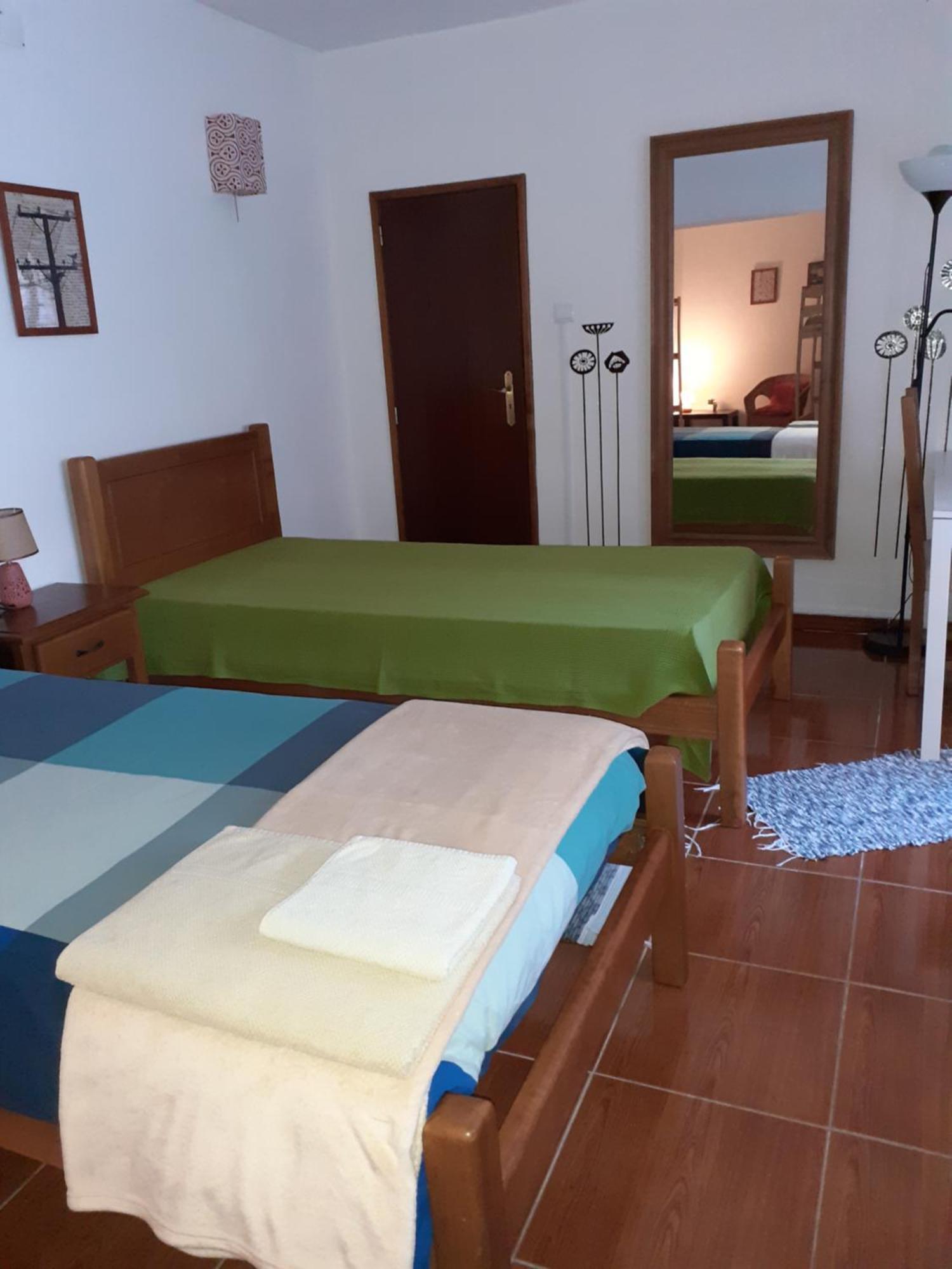 Casa Da Tauria Hotel Atouguia Da Baleia Luaran gambar