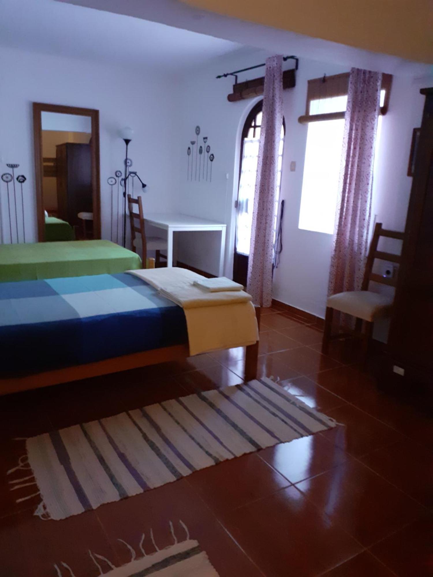 Casa Da Tauria Hotel Atouguia Da Baleia Luaran gambar