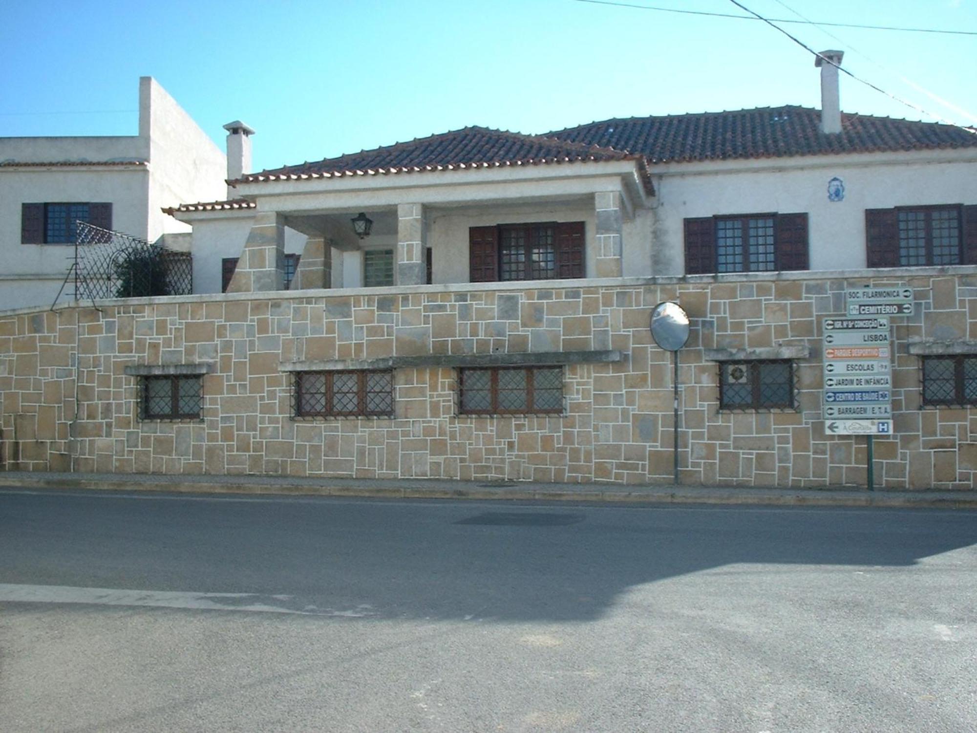 Casa Da Tauria Hotel Atouguia Da Baleia Luaran gambar